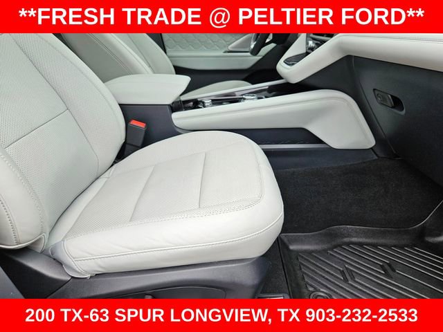 Used 2025 Ford Explorer Platinum w/ Ultimate Package AWD/4WD image 15