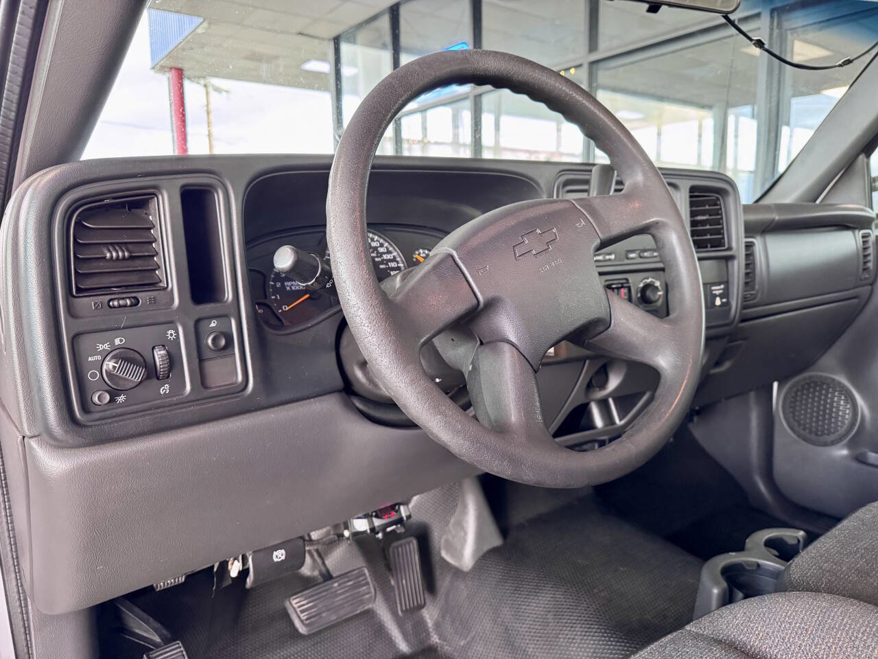 Used 2005 Chevrolet Silverado 2500 W/T image 9