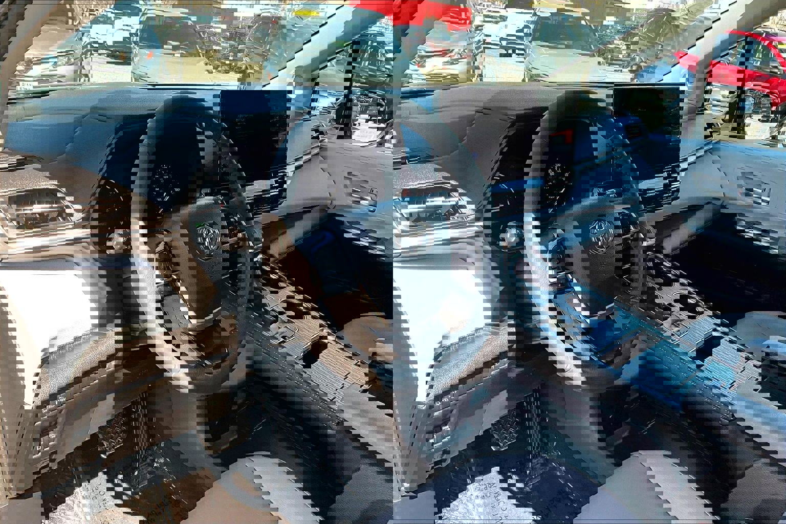 Used 2025 Toyota Sienna XLE w/ XLE Plus Package image 13