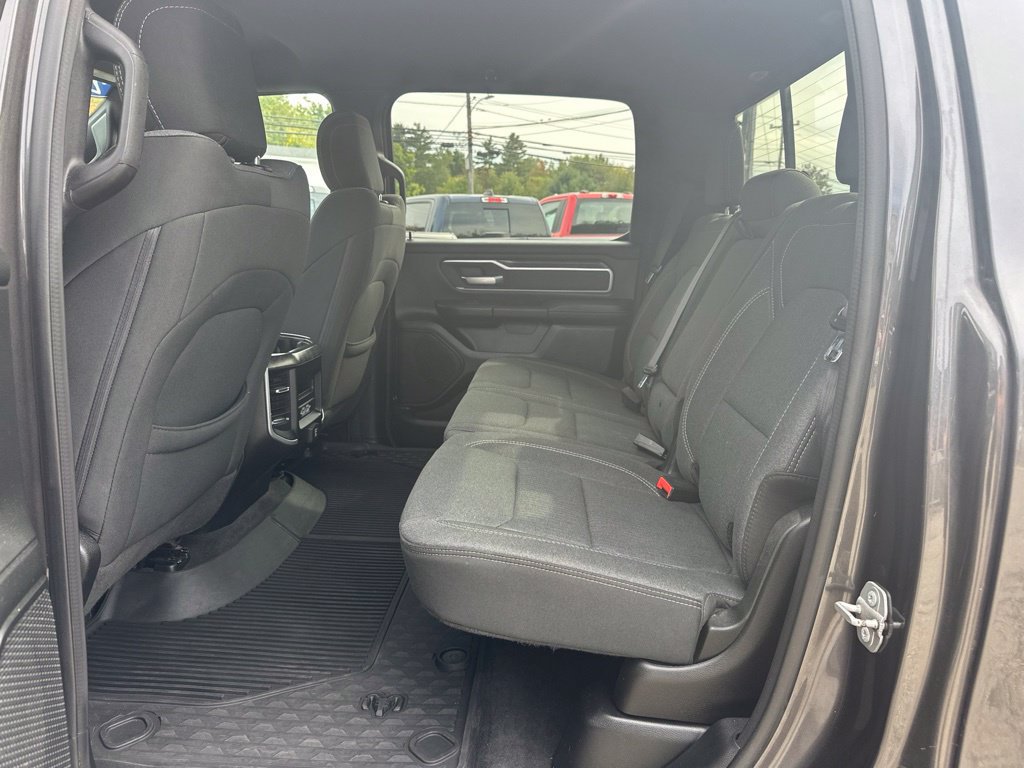 Used 2020 RAM 1500 Big Horn AWD/4WD image 33