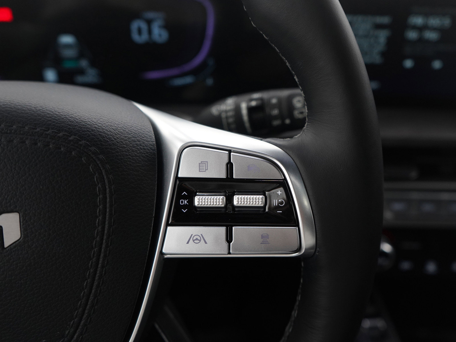 Used 2023 Kia Telluride EX X-Line image 28