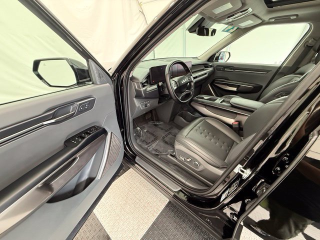 Used 2024 Kia EV9 Wind AWD/4WD image 33