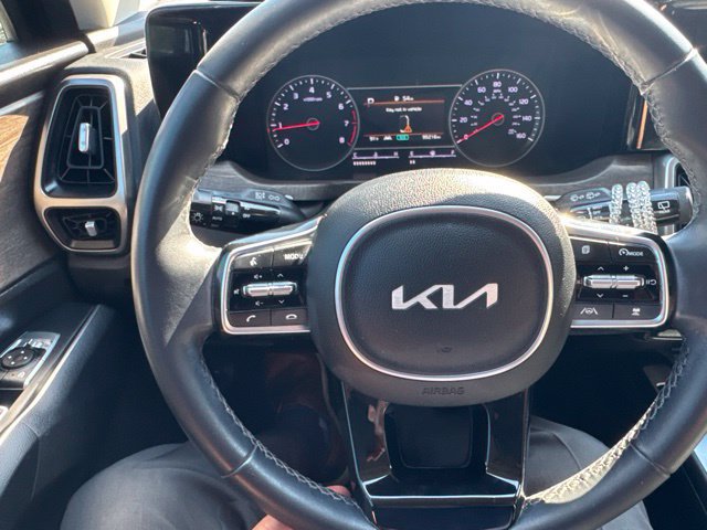 Used 2023 Kia Sorento EX FWD image 8