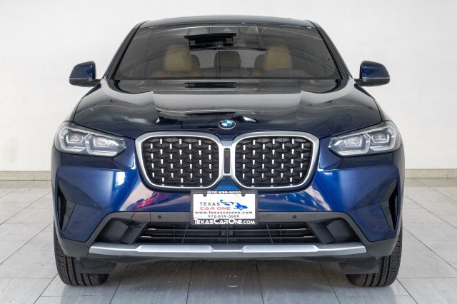 Used 2022 BMW X4 xDrive30i w/ Premium Package 2 AWD/4WD image 3