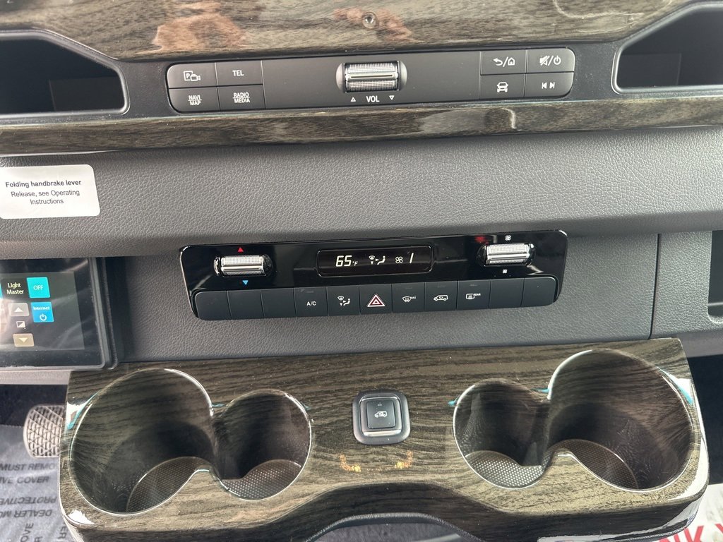 Used 2023 Mercedes-Benz Sprinter 3500 image 38