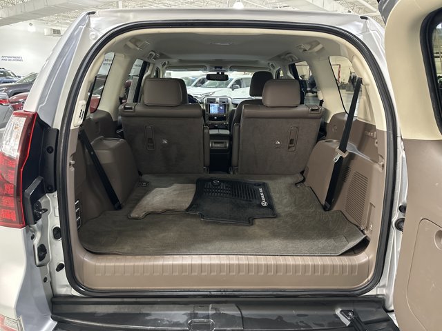 Used 2019 Lexus GX 460 Luxury AWD/4WD image 12