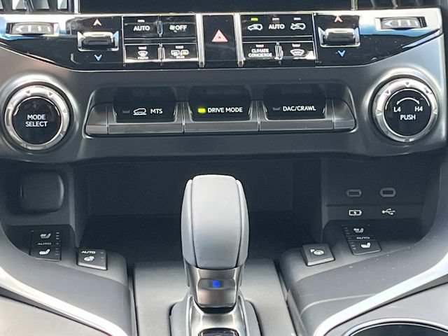New 2026 Lexus LX 700h Luxury AWD/4WD image 17