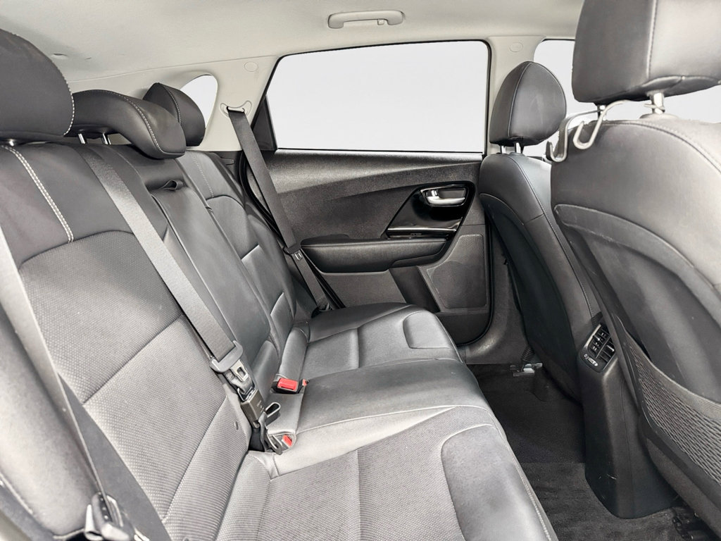 Used 2022 Kia Niro EX Premium FWD image 22