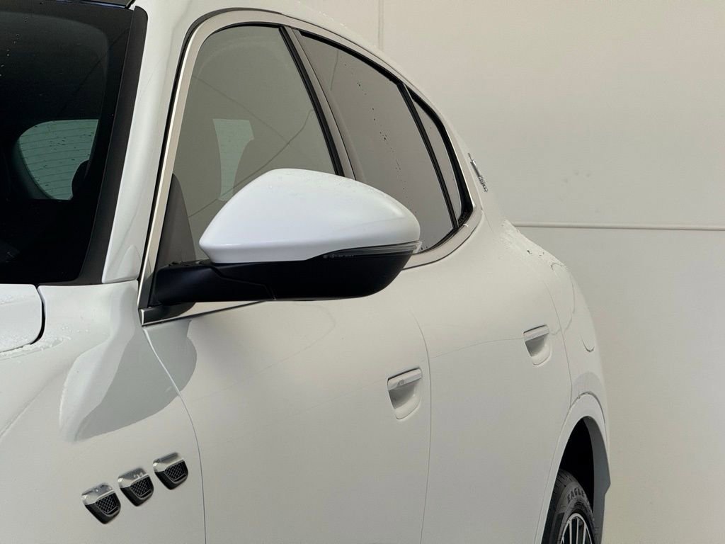 New 2025 Maserati Grecale GT image 28