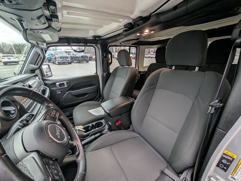Used 2022 Jeep Wrangler Unlimited Willys image 15