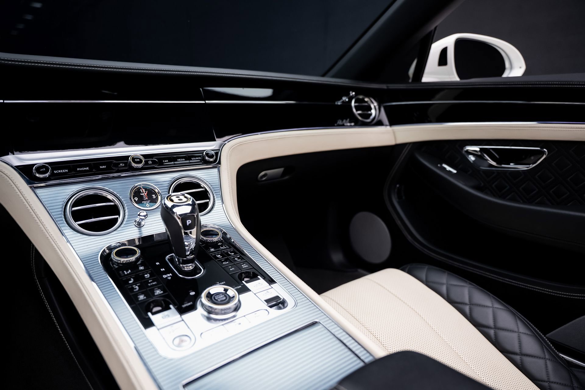 Used 2020 Bentley Continental GT image 43