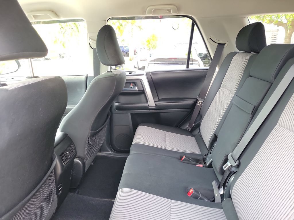 Used 2016 Toyota 4Runner SR5 AWD/4WD image 24