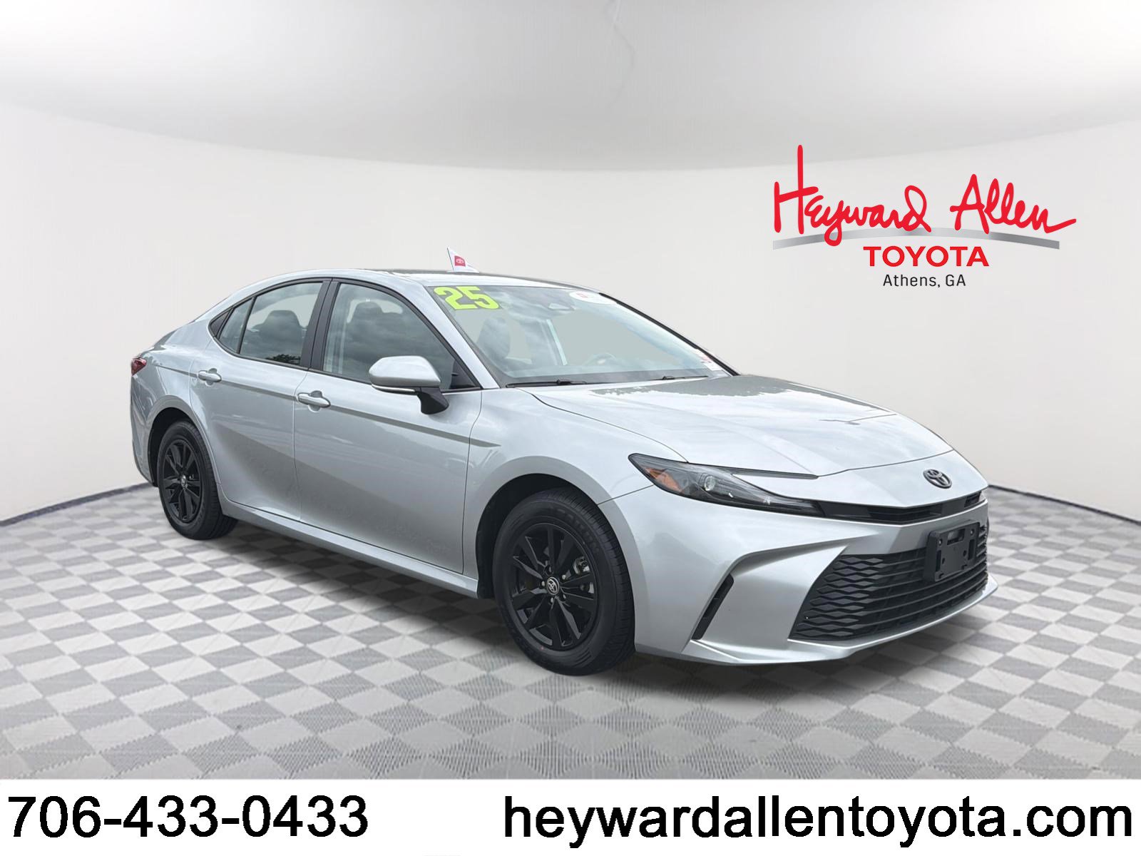 Certified 2025 Toyota Camry LE w/ Convenience Package AWD/4WD image 1
