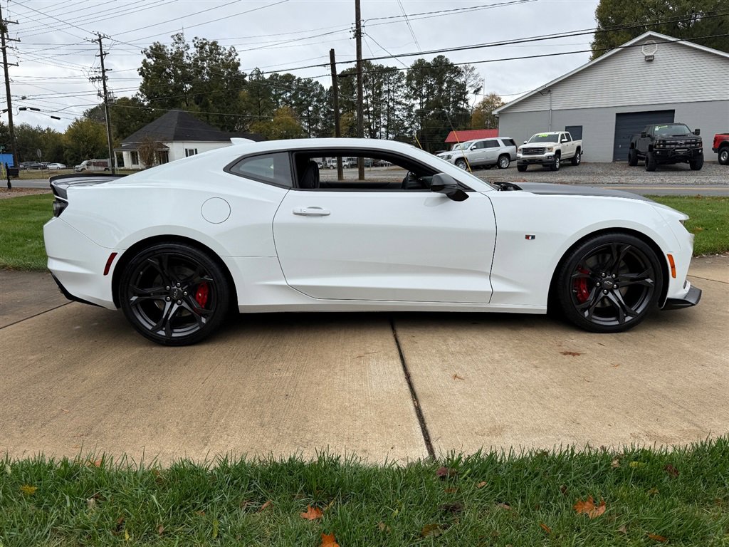 Used 2022 Chevrolet Camaro SS image 33