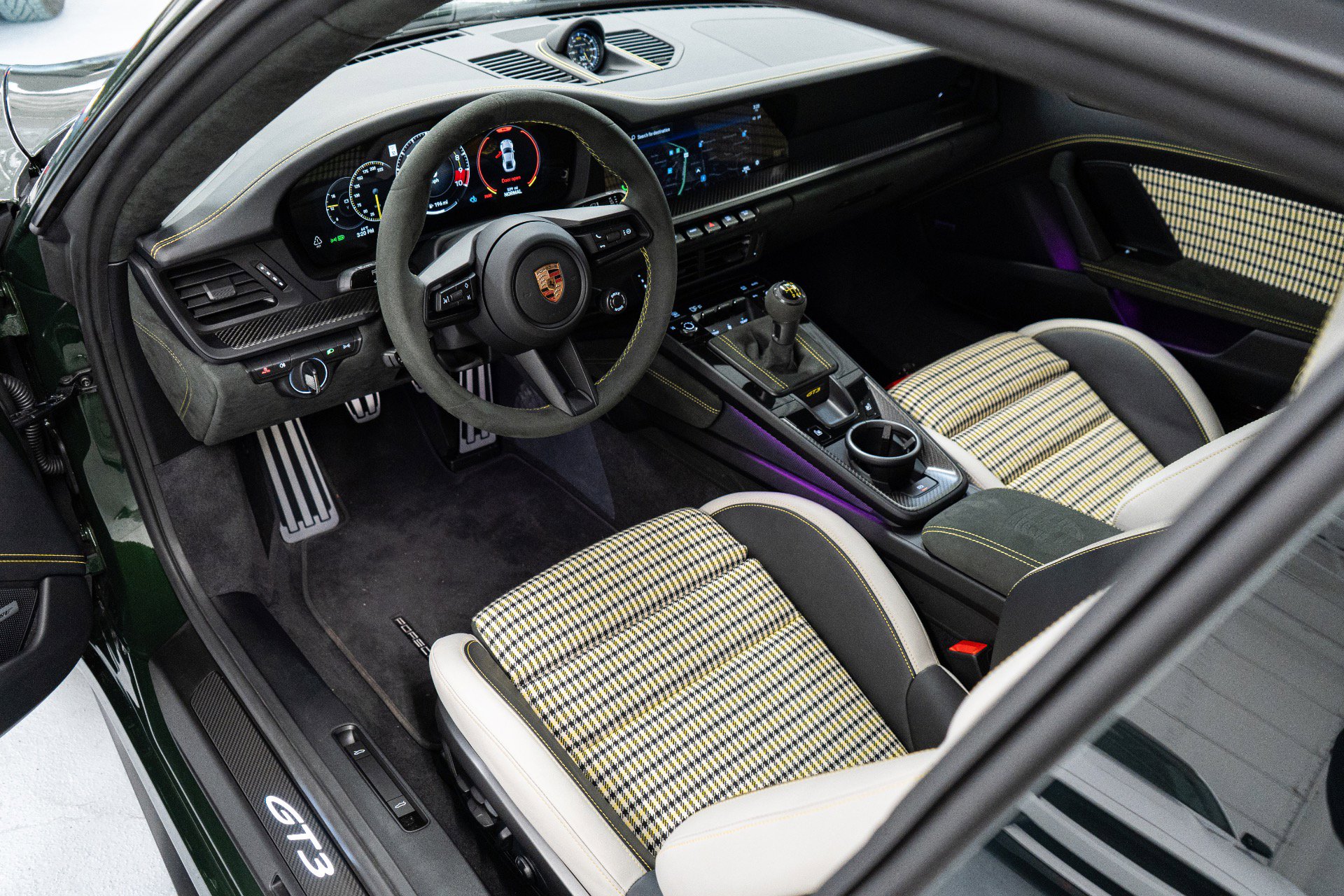 Used 2026 Porsche 911 GT3 image 16