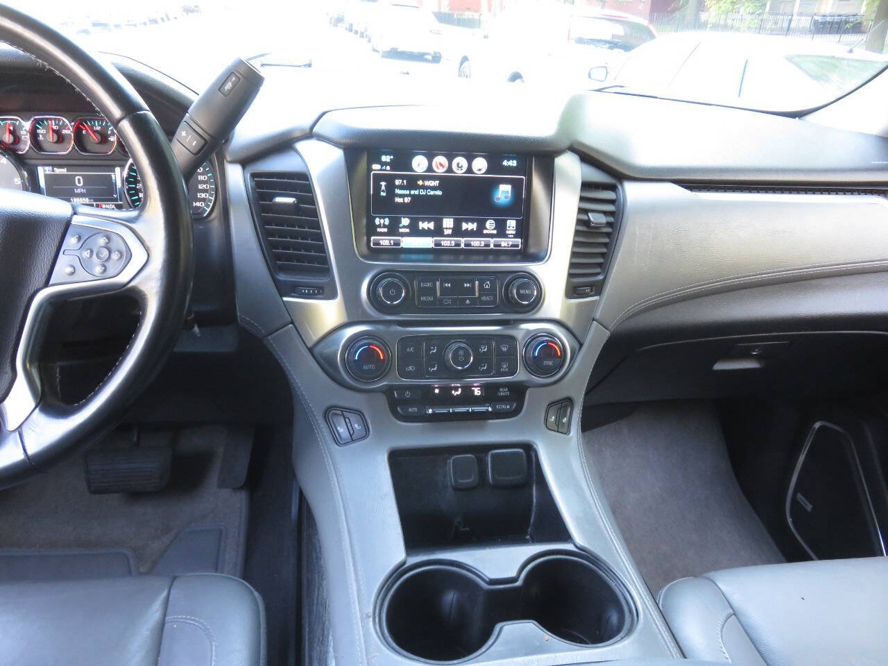 Used 2019 Chevrolet Suburban LT AWD/4WD image 16
