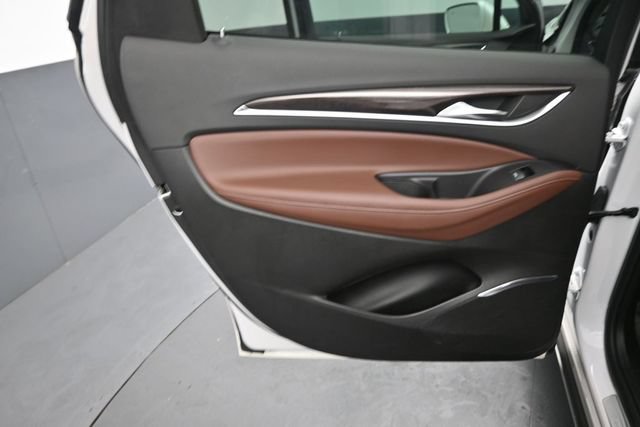 Used 2019 Buick Enclave Avenir w/ Avenir Technology Package AWD/4WD image 23