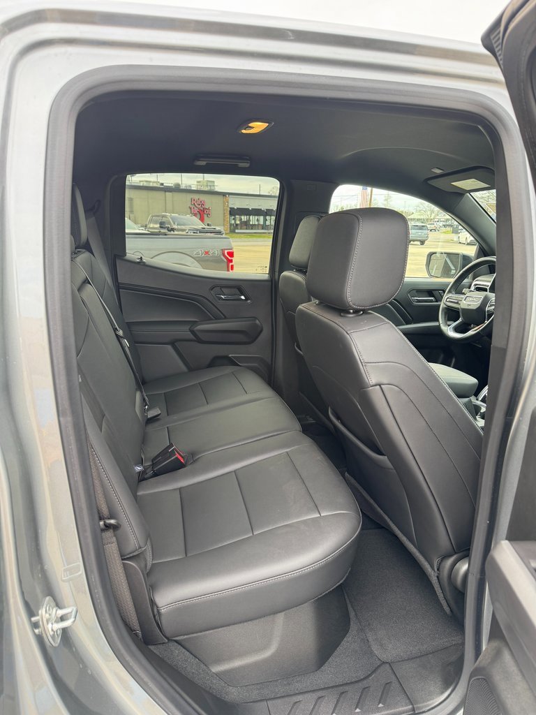 Used 2024 GMC Canyon Elevation w/ Elevation Premium Package image 12