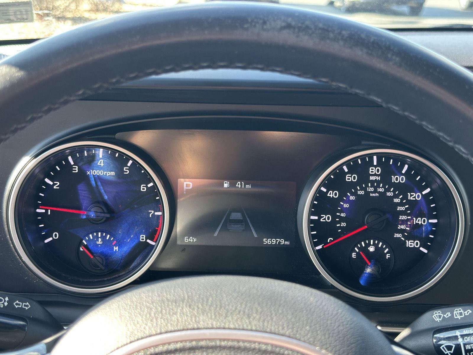 Used 2023 Kia Carnival LX w/ Paint Protection Package image 20