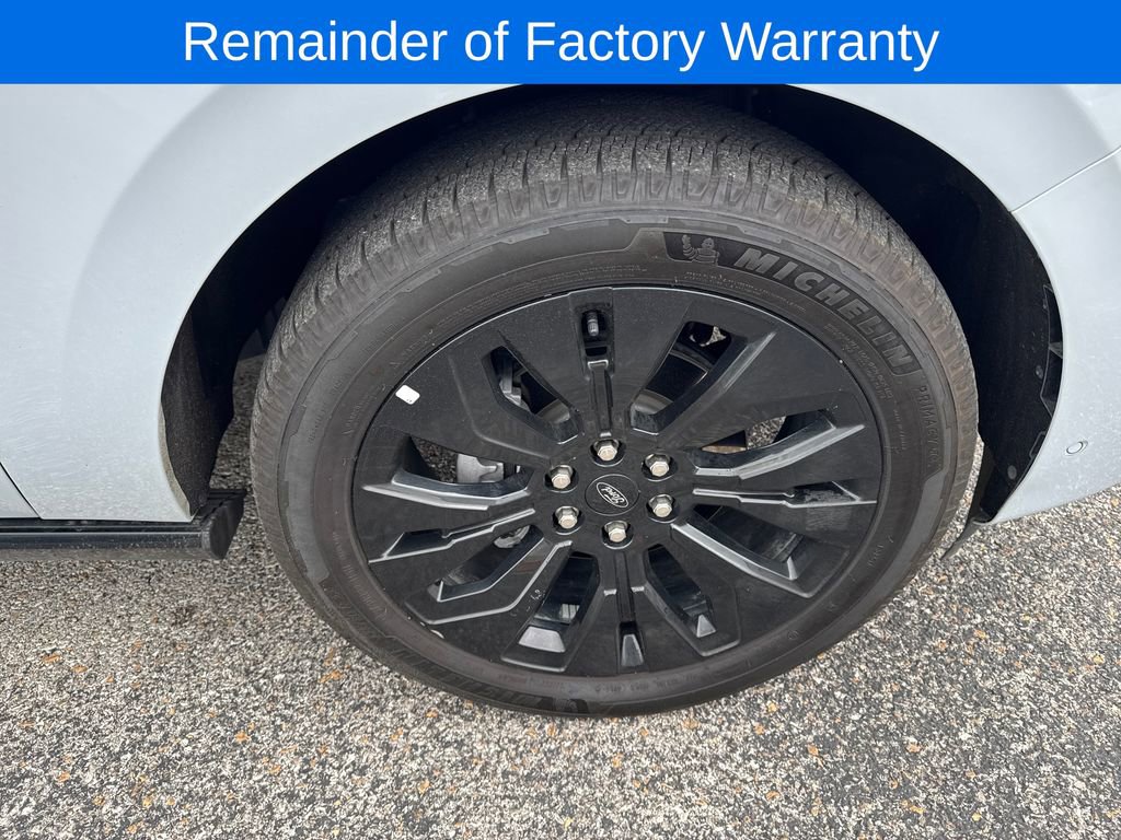 Used 2025 Ford Expedition Max Platinum w/ Stealth Appearance Package AWD/4WD image 5
