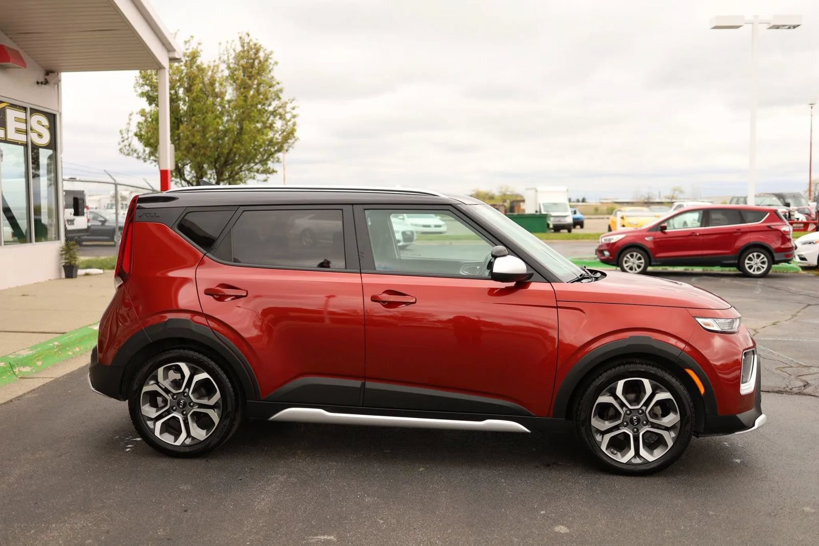 Used 2020 Kia Soul X-Line FWD image 4