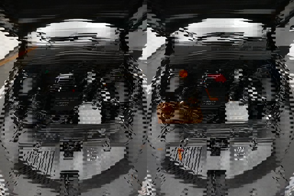 Used 2017 Chevrolet Trax LT w/ Driver Confidence Package image 3