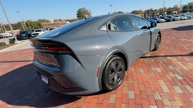 Used 2023 Toyota Prius LE image 9
