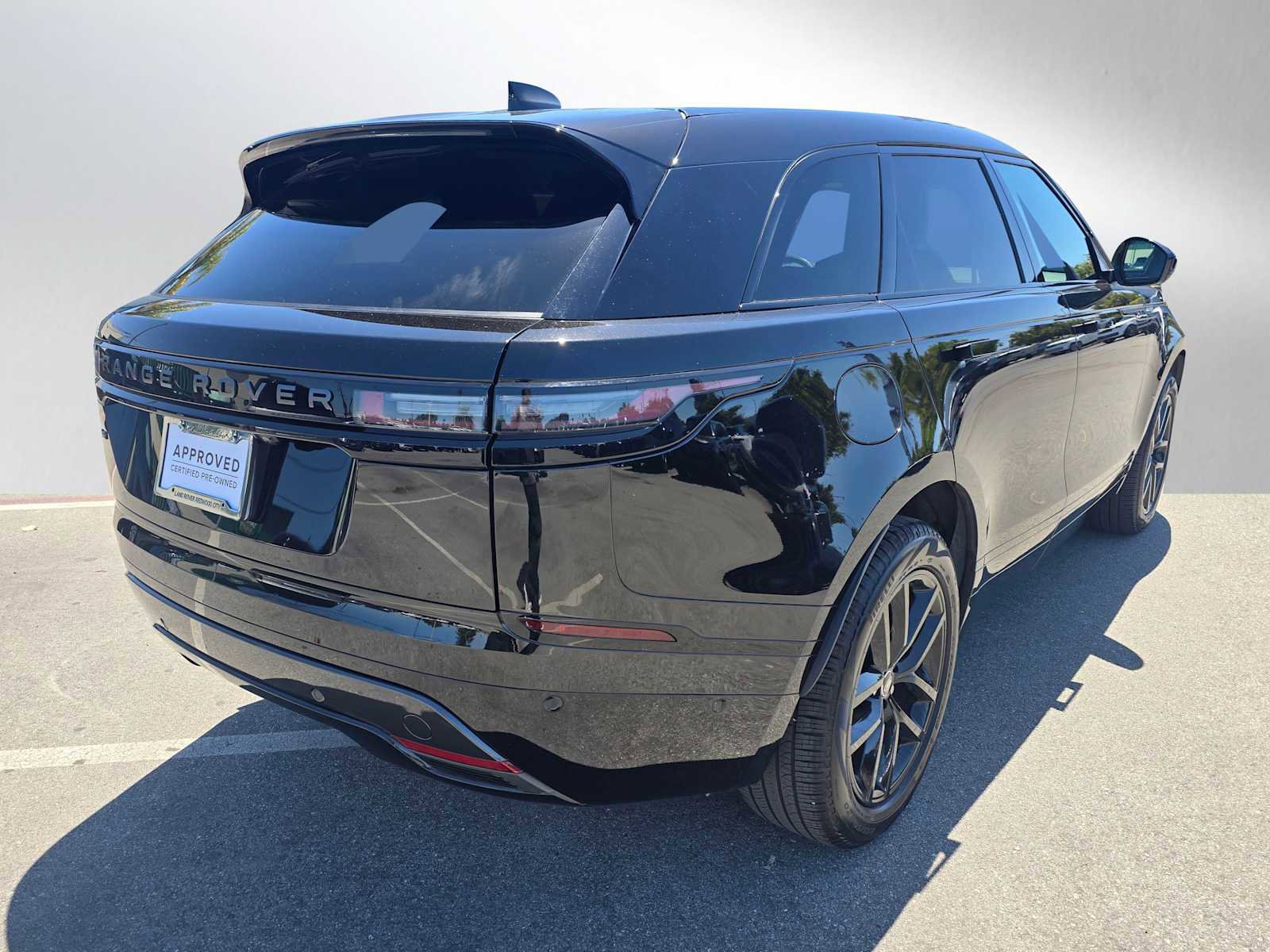 Used 2026 Land Rover Range Rover Velar Dynamic SE AWD/4WD image 5