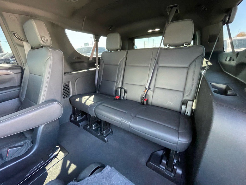 Used 2024 Chevrolet Suburban Z71 w/ Luxury Package image 7
