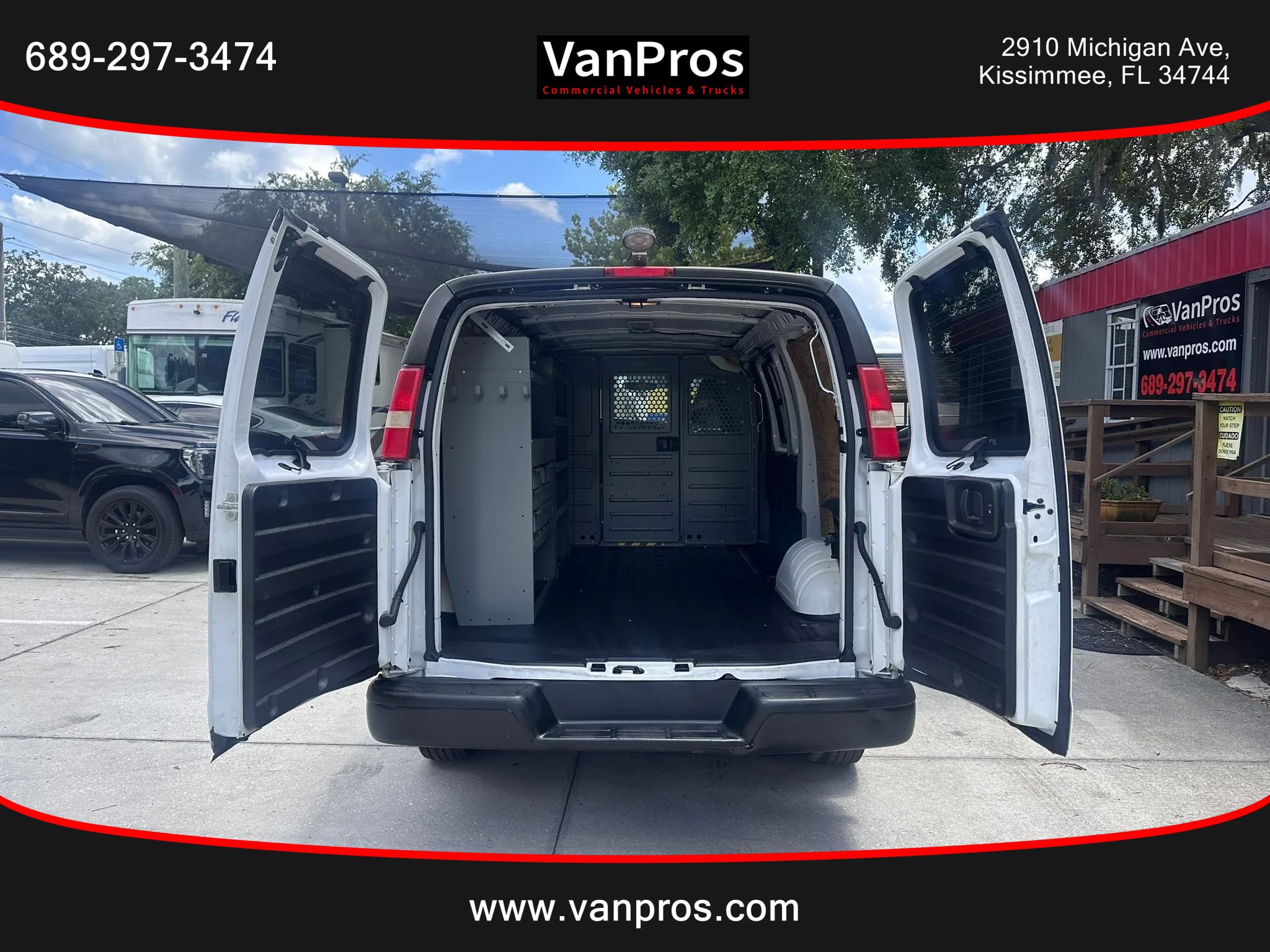 Used 2014 Chevrolet Express 2500 RWD image 12