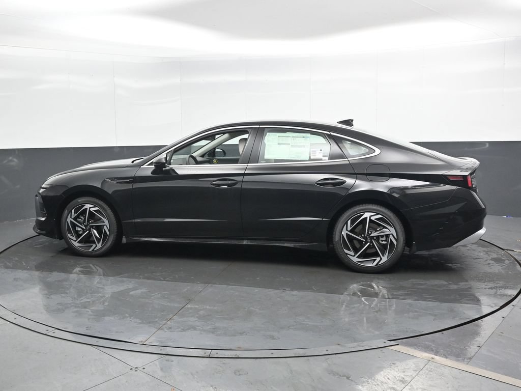 New 2026 Hyundai Sonata SEL AWD/4WD image 8