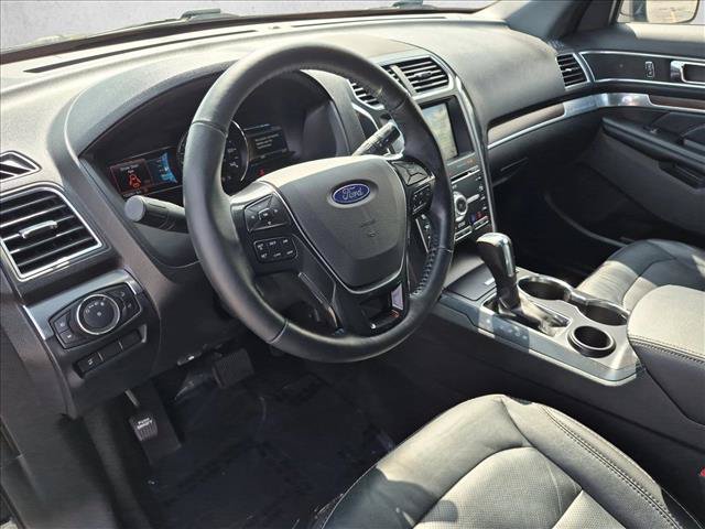 Used 2017 Ford Explorer Limited FWD image 10