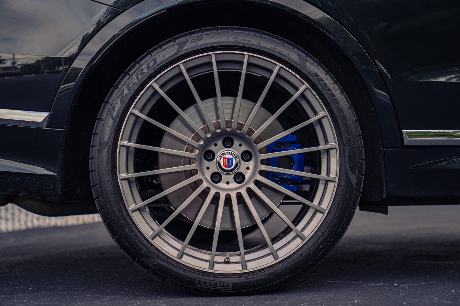 Used 2021 BMW ALPINA XB7 AWD/4WD image 6