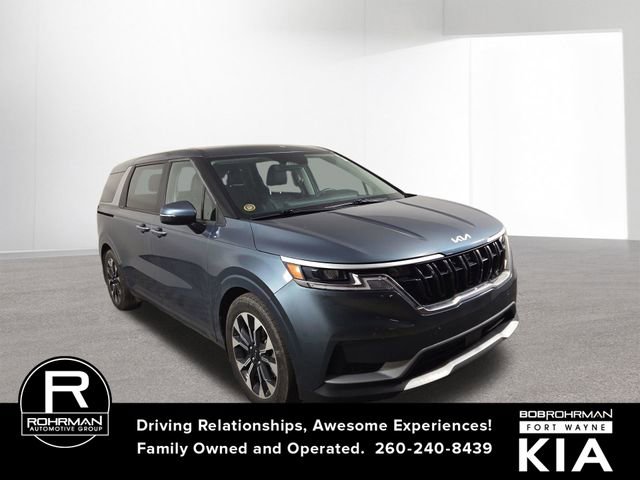 Certified 2023 Kia Carnival EX image 4