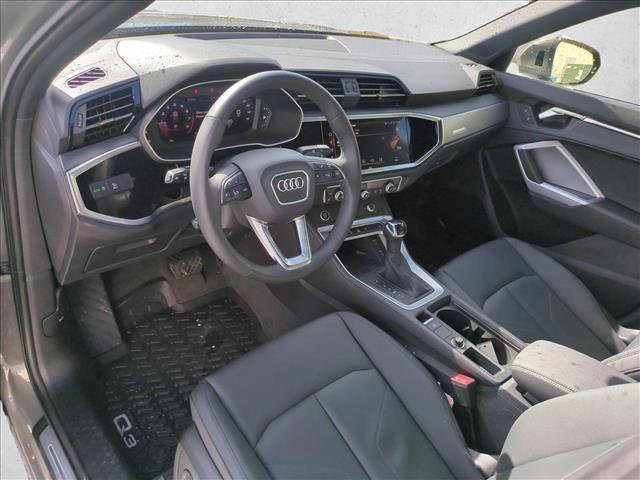 Used 2025 Audi Q3 2.0T Premium w/ Convenience Package image 13