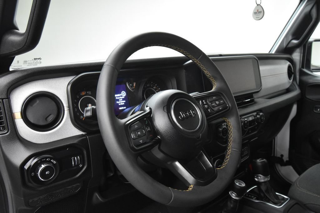 Used 2024 Jeep Wrangler Sport AWD/4WD image 16