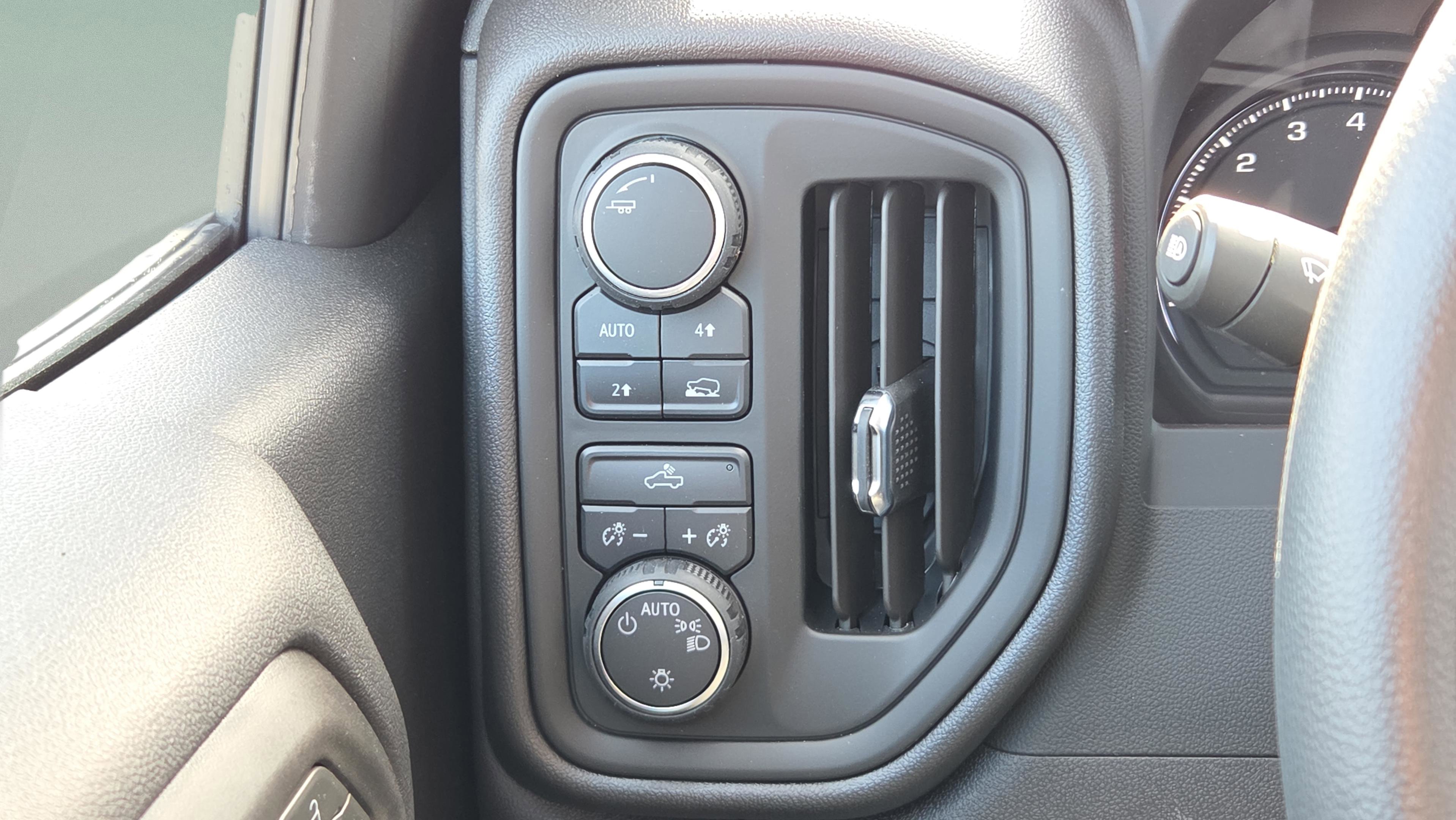 New 2026 Chevrolet Silverado 1500 W/T w/ WT Value Package AWD/4WD image 25