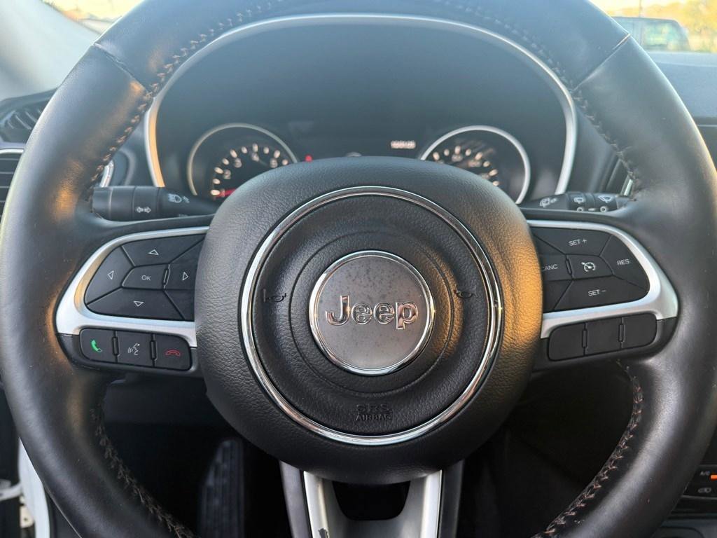 Used 2017 Jeep Compass Limited AWD/4WD image 17