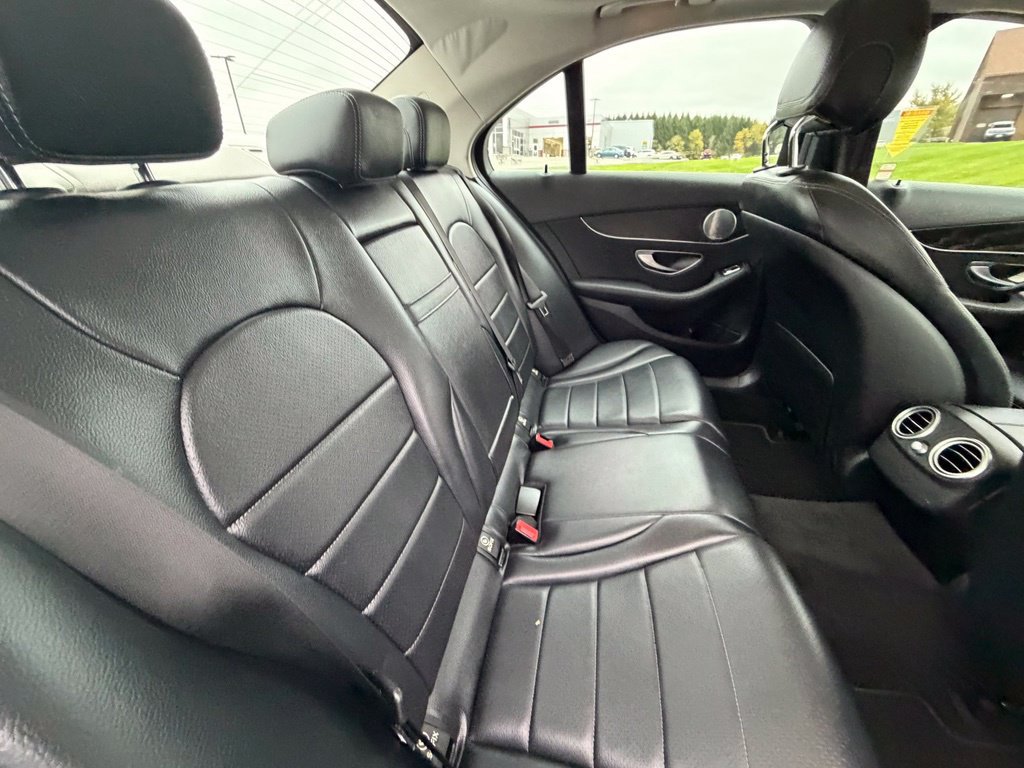 Used 2017 Mercedes-Benz C 300 4MATIC Sedan image 39