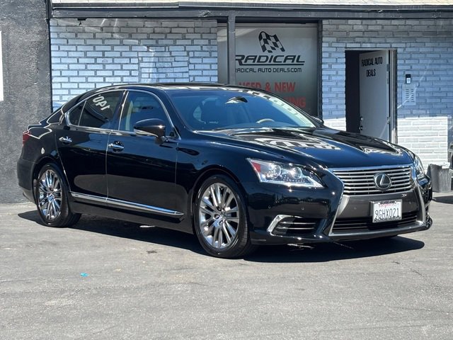 Used 2017 Lexus LS 460 w/ Comfort Package image 10