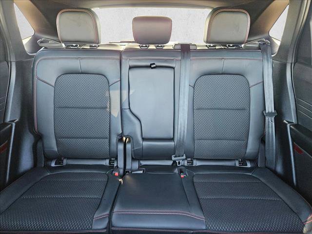 Used 2025 Ford Escape ST-Line image 18