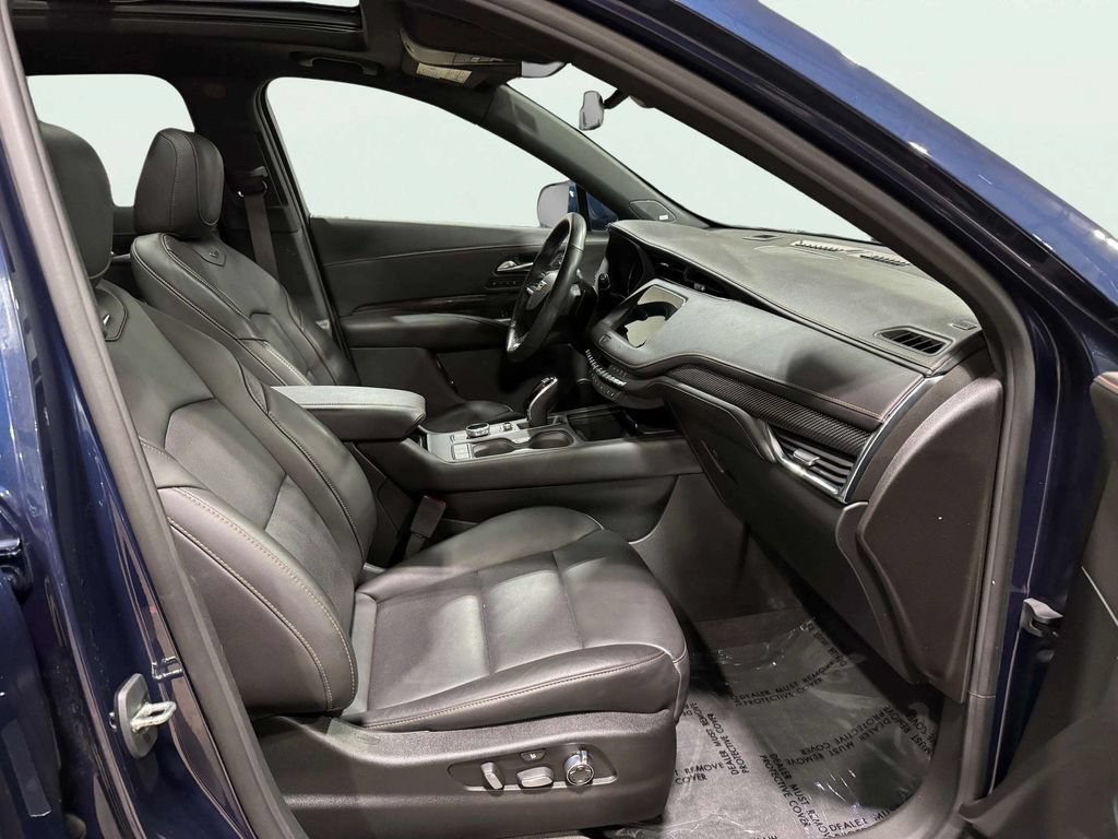 Used 2021 Cadillac XT4 Sport AWD/4WD image 27