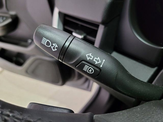 Used 2021 GMC Terrain SLE w/ Driver Convenience Package image 45