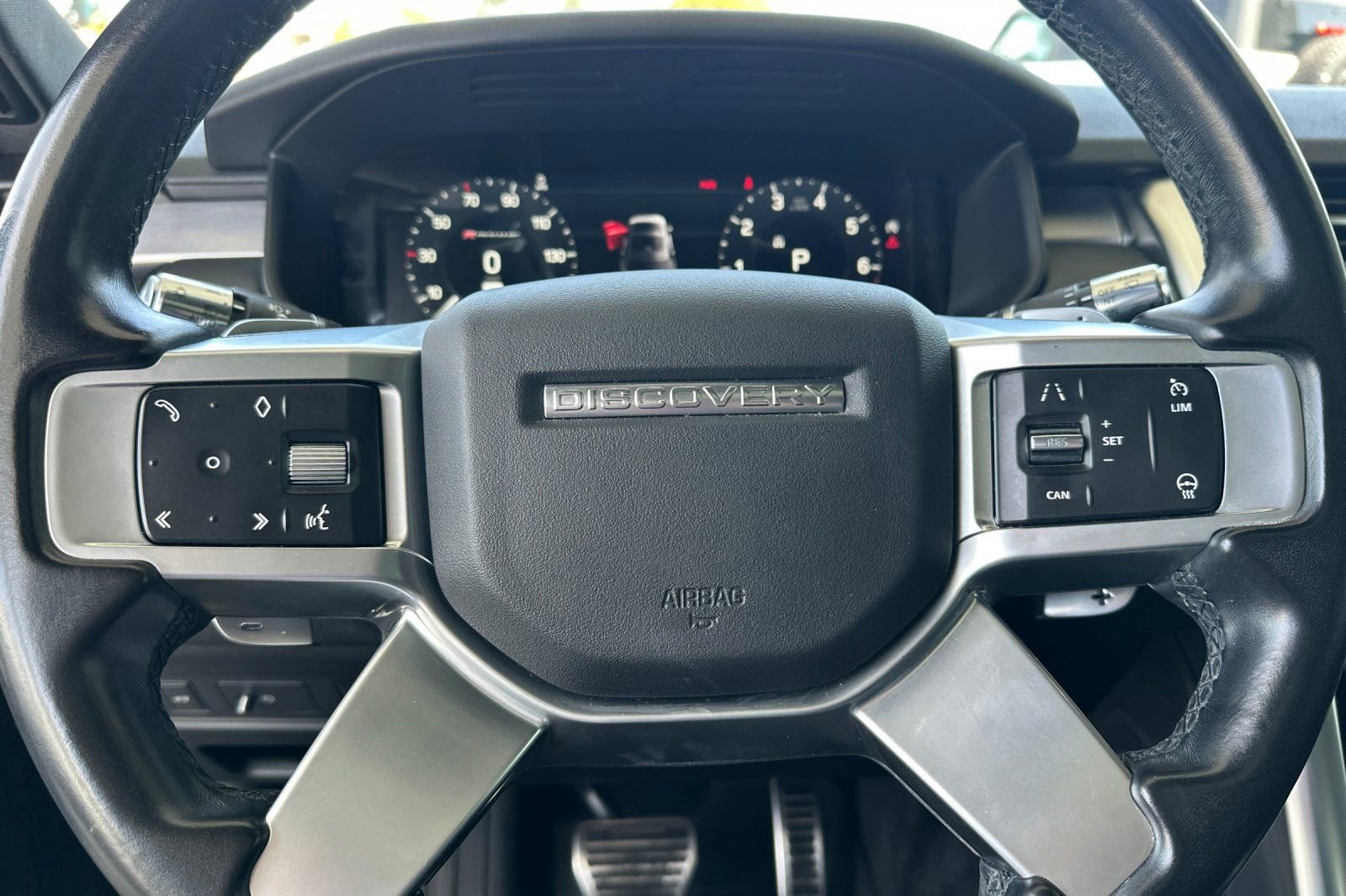 Used 2022 Land Rover Discovery S R-Dynamic AWD/4WD image 30