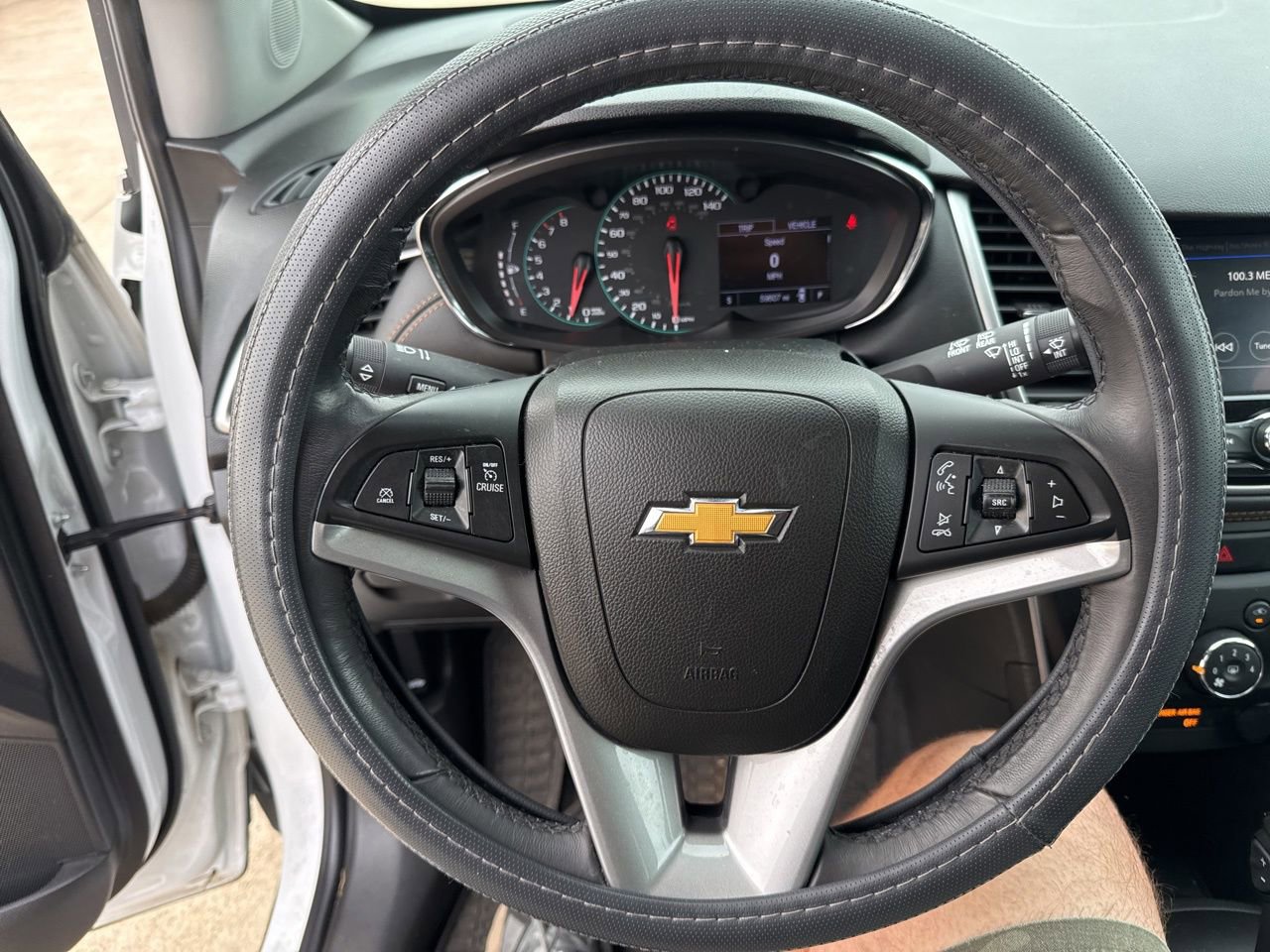 Used 2020 Chevrolet Trax LT w/ Driver Confidence Package FWD image 21