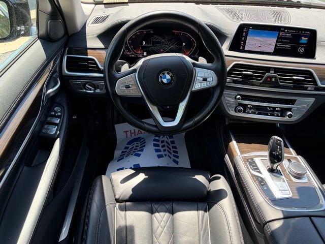 Used 2022 BMW 740i xDrive AWD/4WD image 36