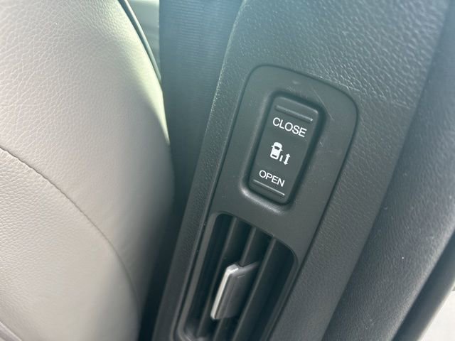 Used 2024 Honda Odyssey Elite image 38