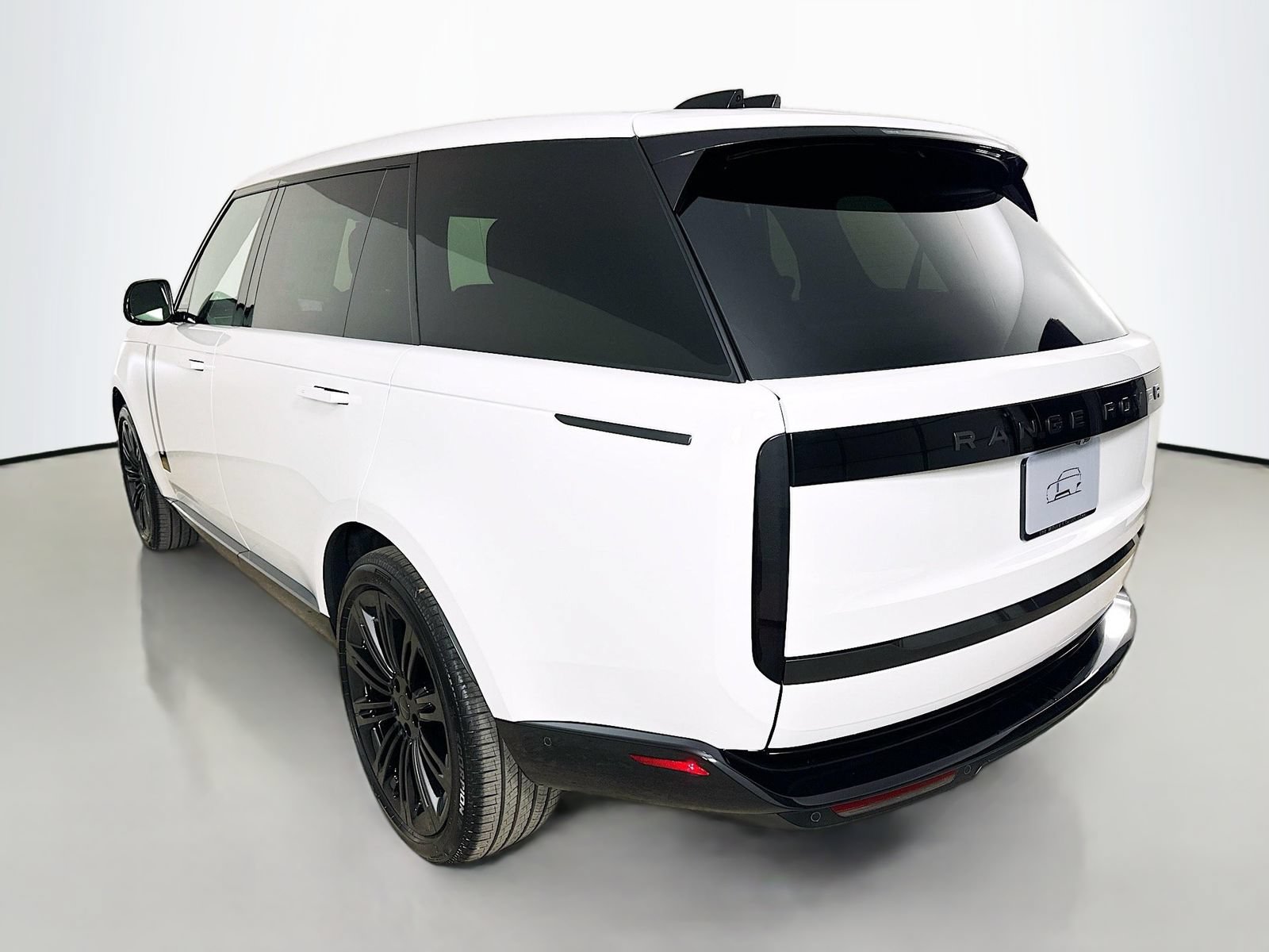 New 2026 Land Rover Range Rover Long Wheelbase SE AWD/4WD image 7