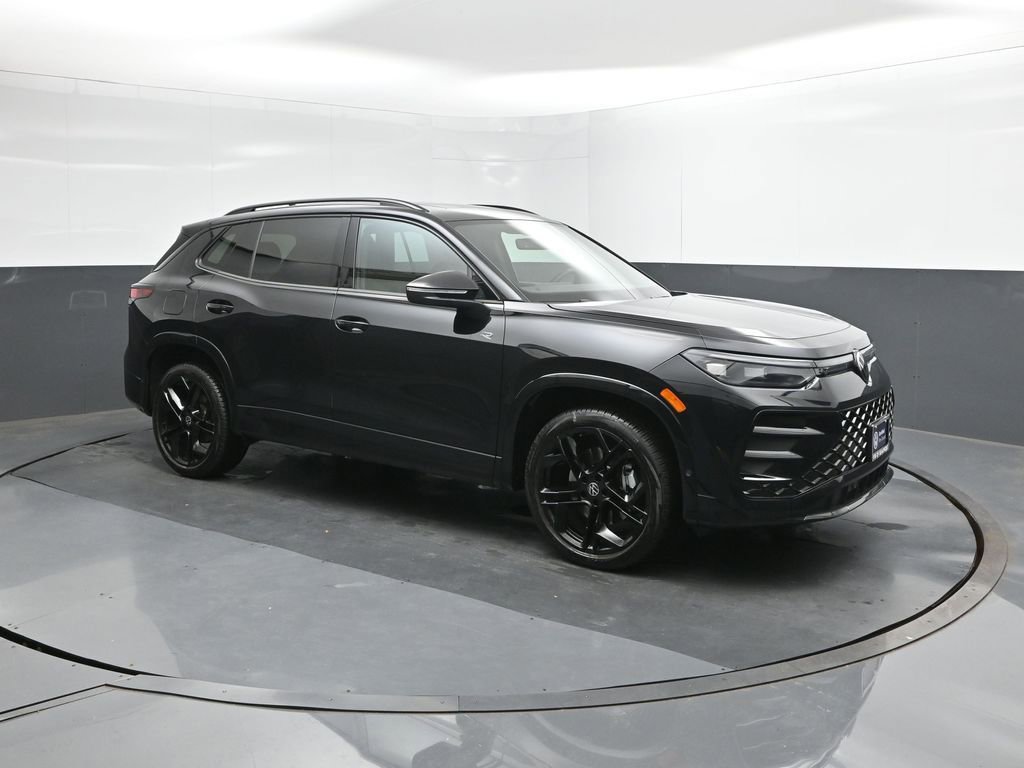 Used 2025 Volkswagen Tiguan SE R-Line AWD/4WD image 26