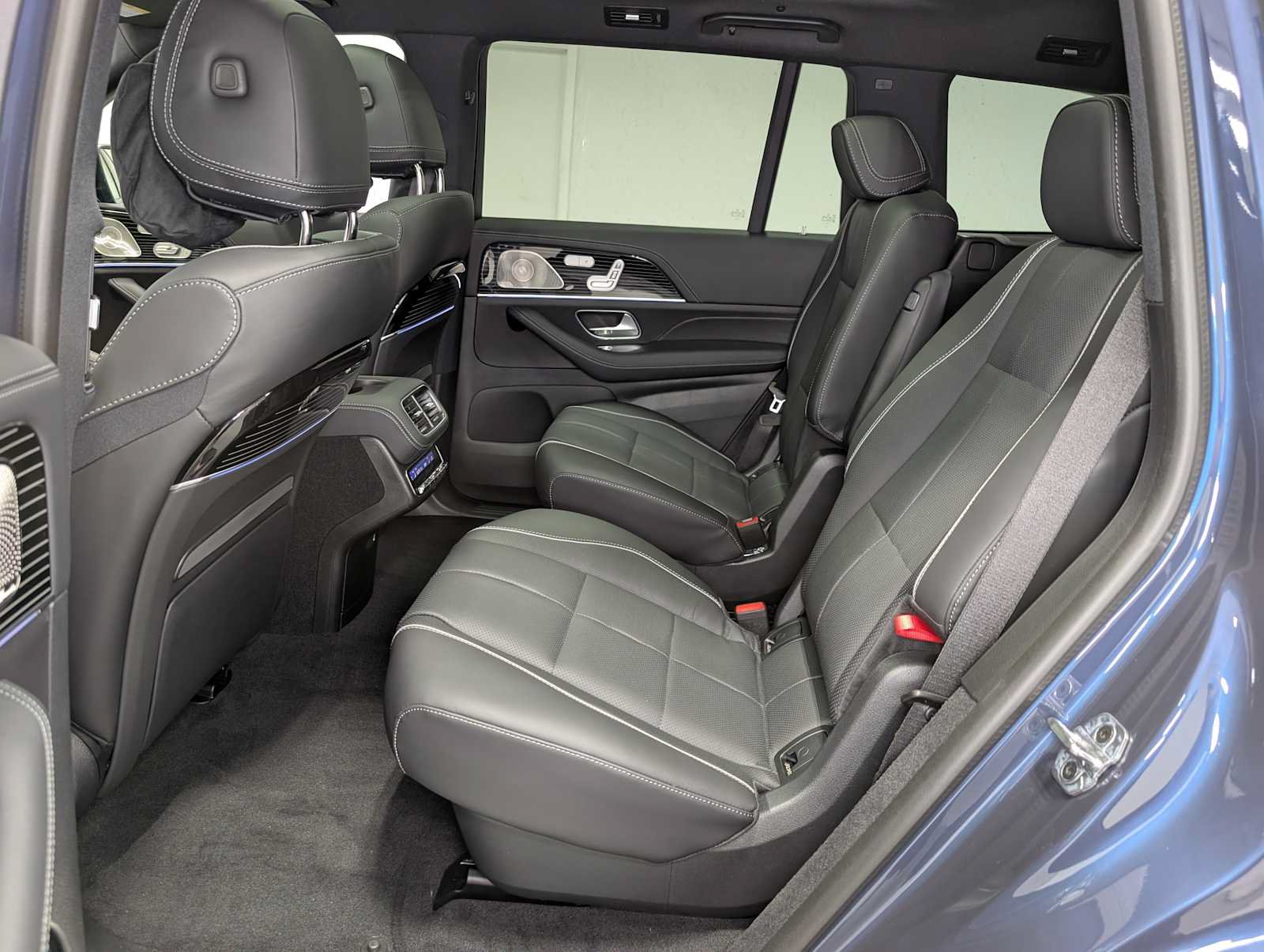 New 2026 Mercedes-Benz GLS 450 4MATIC image 18